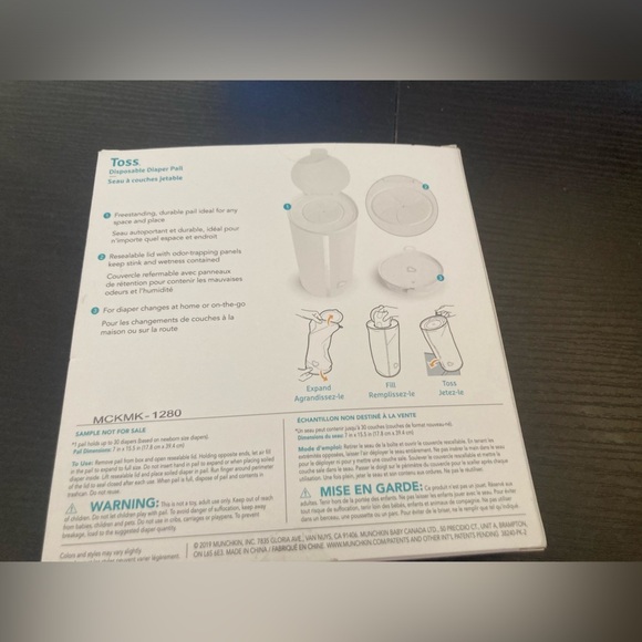 Munchkin Portable Diaper Pail 1 pail included in the box. Perfect for traveling - Picture 4 of 4
